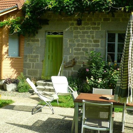 Chez Geppetto Bed and Breakfast Saint-Georges-Nigremont Εξωτερικό φωτογραφία