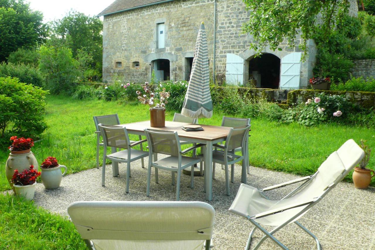 Chez Geppetto Bed and Breakfast Saint-Georges-Nigremont Εξωτερικό φωτογραφία