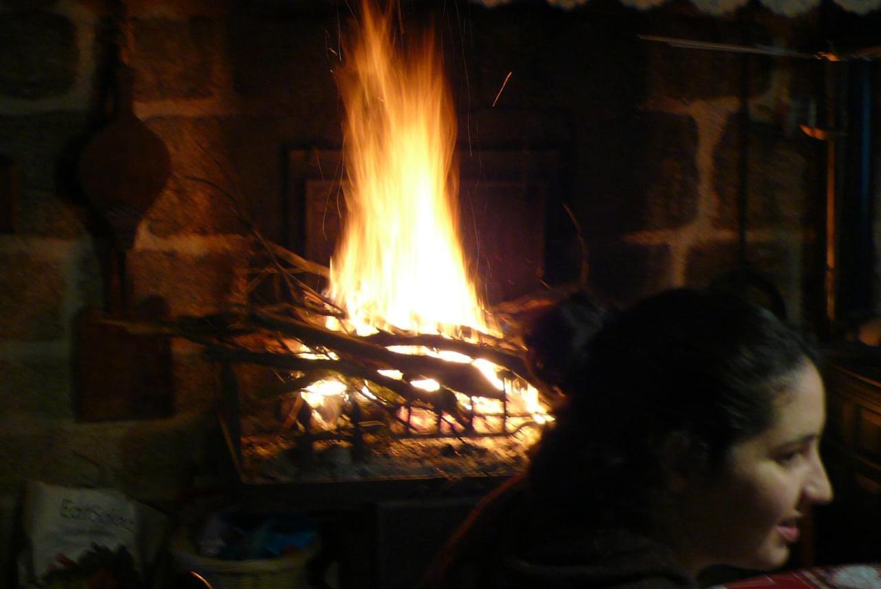 Chez Geppetto Bed and Breakfast Saint-Georges-Nigremont Εξωτερικό φωτογραφία